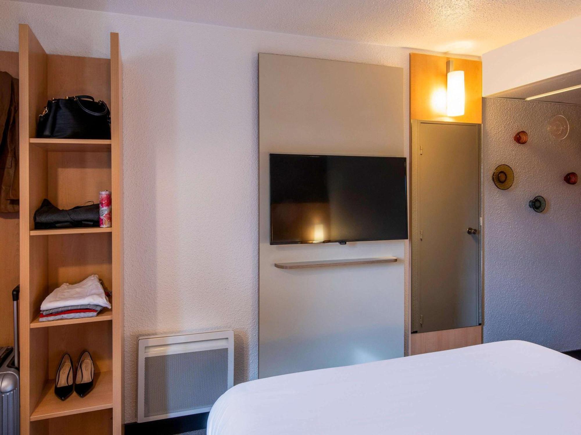 Ibis Cergy Pontoise Le Port Hotel Buitenkant foto