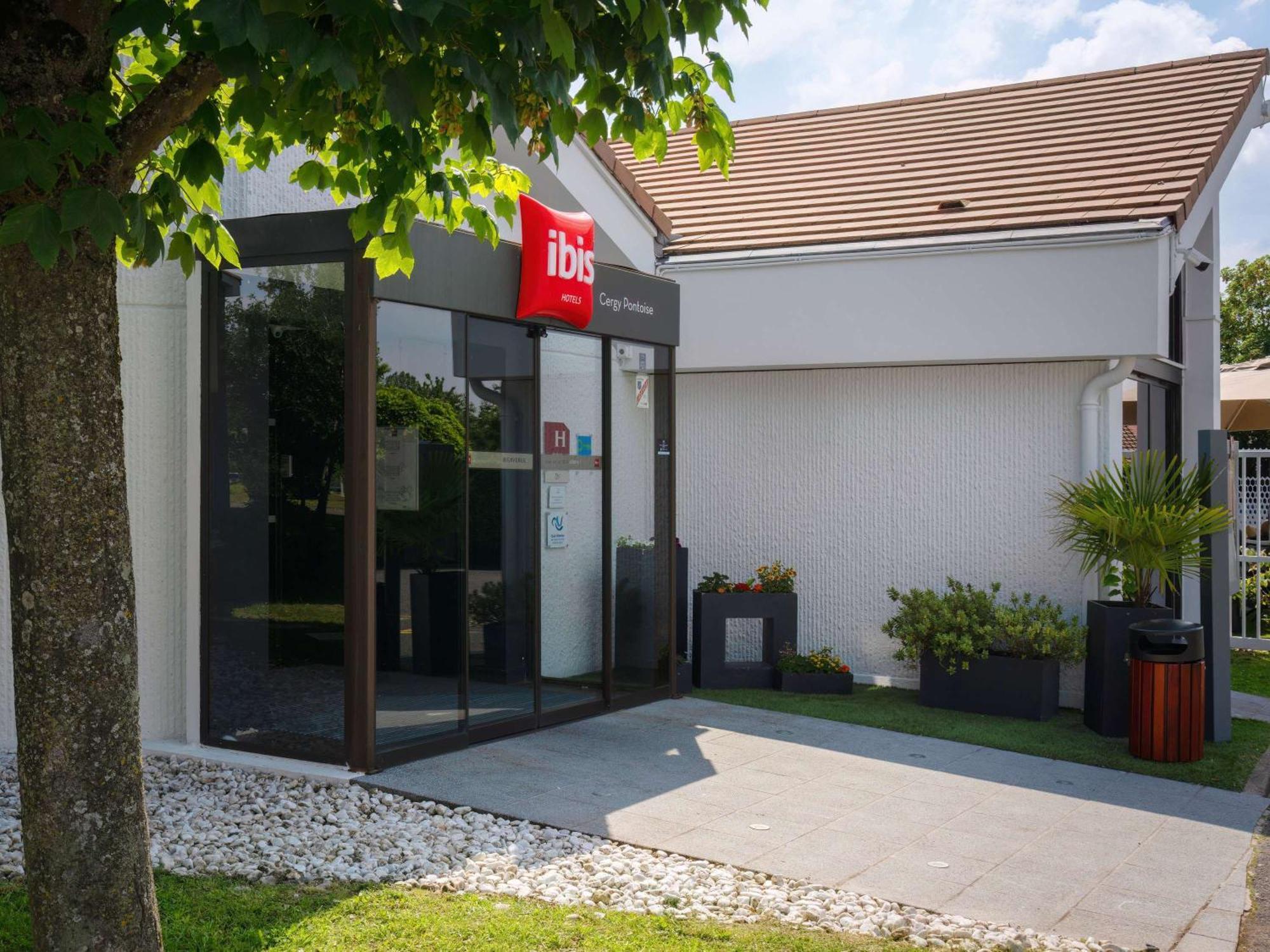 Ibis Cergy Pontoise Le Port Hotel Buitenkant foto