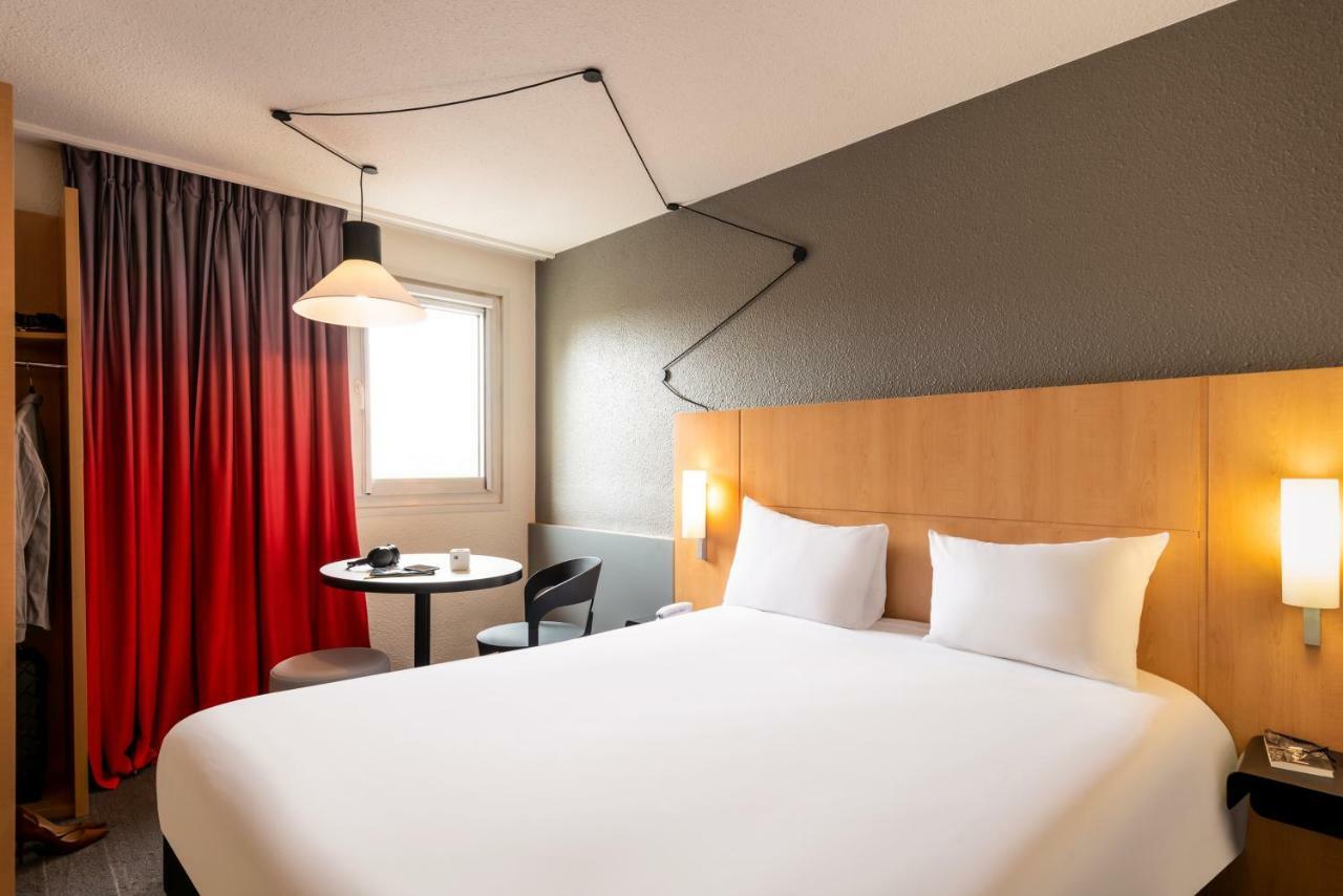 Ibis Cergy Pontoise Le Port Hotel Buitenkant foto